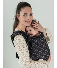 Laden Sie das Bild in den Galerie-Viewer, ISARA Preschooler Carrier - Diamonda Black - 100% ekologisk bomull
