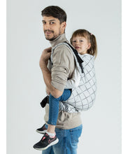 Laden Sie das Bild in den Galerie-Viewer, ISARA Preschooler Carrier - Diamonda Grey - 100% ekologisk bomull
