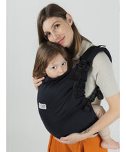 Laden Sie das Bild in den Galerie-Viewer, ISARA Preschooler Carrier - Noire - 100% bomull
