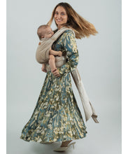 Laden Sie das Bild in den Galerie-Viewer, ISARA Quick Half Buckle Carrier - Champagne Velvet - insidan 100% ekologisk bomull
