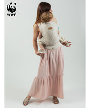 Laden Sie das Bild in den Galerie-Viewer, ISARA Quick Half Buckle Carrier - Majestic Ivory Forest - 100% ekologisk bomull
