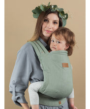 Ladda upp bild till gallerivisning, ISARA Quick Half Buckle Carrier - Sage Green Linen - 100% linne
