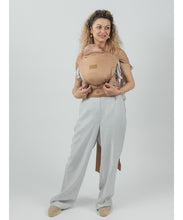 Laden Sie das Bild in den Galerie-Viewer, ISARA QuickTie Carrier - Macchiato - 100% bomull
