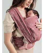Laden Sie das Bild in den Galerie-Viewer, ISARA QuickTie Carrier - Meadow Grass - 100% ekologisk bomull
