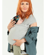 Laden Sie das Bild in den Galerie-Viewer, ISARA Strick-Babytragetuch - Silver Grey
