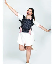 Laden Sie das Bild in den Galerie-Viewer, ISARA The ONE - Diamonda Black - 100% ekologisk bomull
