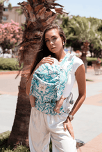 Ladda upp bild till gallerivisning, Flip X Baby Carrier - Lilenia Jonathan - 50% bambuviskos, 49% ekologisk bomull, 1% polyester
