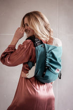 Ladda upp bild till gallerivisning, Onbu Baby Carrier - Just Lagoon - 100% ekologisk bomull
