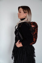Load image into Gallery viewer, Onbu Baby Carrier - Skulls x Florian - 56% bamboo viscose, 41% organic cotton, 2% lurex, 1% polyester
