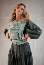 Laden Sie das Bild in den Galerie-Viewer, TaiTai Baby Carrier - Heart2Heart Mint - 100% ekologisk bomull
