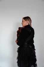 Load image into Gallery viewer, TaiTai Baby Carrier - Skulls x Florian - 56% bamboo viscose, 41% organic cotton, 2% lurex, 1% polyester

