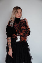 Load image into Gallery viewer, WrapStar Baby Carrier - Skulls x Florian - 56% bamboo viscose, 41% organic cotton, 2% lurex, 1% polyester
