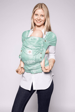 Laden Sie das Bild in den Galerie-Viewer, WrapStar Babytrage - Tosbik Patara - 50% Bsmbu Viskose, 25% Micromodal, 25% Kaschmir
