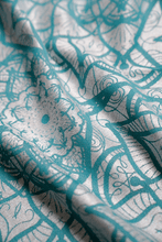 Ladda upp bild till gallerivisning, Flip X Baby Carrier - Lilenia Jonathan - 50% bambuviskos, 49% ekologisk bomull, 1% polyester
