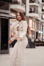 Laden Sie das Bild in den Galerie-Viewer, Flip X Baby Carrier - Heart2Heart Cream - 100% ekologisk bomull
