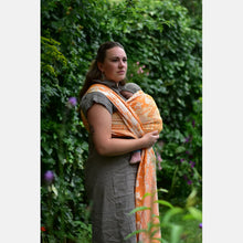 Ladda upp bild till gallerivisning, Yaro vävd sjal - Flowersnake Duo Honey Orange Tencel - 70% bomull, 30% tencel
