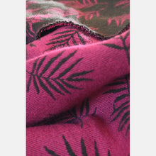 Load image into Gallery viewer, Yaro Blanket - Bahamas Black Magenta Wool
