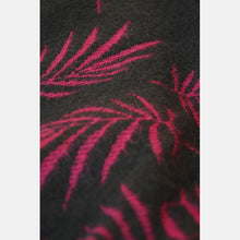 Ladda upp bild till gallerivisning, Yaro Blanket - Bahamas Black Magenta Wool
