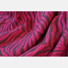 Ladda upp bild till gallerivisning, Yaro Blanket - Tiger Grey Magenta Wool
