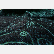 Laden Sie das Bild in den Galerie-Viewer, Yaro ringsjal - Elvish Duo Black Petrol Cashmere Tencel Ring Sling - 50% bomull, 30% kashmir, 20% tencel - Utförsäljning!
