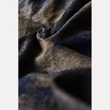 Ladda upp bild till gallerivisning, Yaro vävd sjal - Exoplanet Duo Camel Black Blue Wool Blend - 50% ull, 40% bomull, 10% silke - Utförsäljning!
