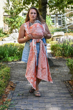 Laden Sie das Bild in den Galerie-Viewer, Yaro vävd sjal - Flowersnake Duo Brick Orange Linen - 70% bomull, 30% linne
