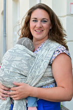 Load image into Gallery viewer, Yaro woven wrap - Four Winds Light-Grey Delave Linen - 60% cotton, 40% linen
