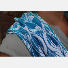 Laden Sie das Bild in den Galerie-Viewer, Yaro vävd sjal - La Fleur Trinity Atlantic Rainbow Linen Hemp - 70% bomull, 25% linne, 5% hampa - Utförsäljning!
