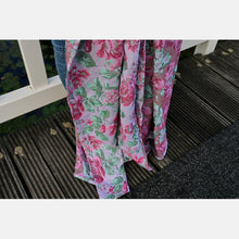 Ladda upp bild till gallerivisning, Yaro ringsjal - La Peonia Trinity Fuchsia Green Tencel Ring Sling - 80% bomull, 20% tencel - Utförsäljning!

