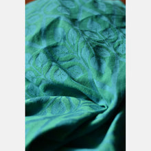 Load image into Gallery viewer, Yaro vävd sjal - La Vita Petrol Green Wool Blend - 60% bomull, 30% ull, 5% silke, 5% kashmir
