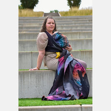 Ladda upp bild till gallerivisning, Yaro ringsjal - Moonkeeper Duo Celestial Rainbow Black Ring Sling - 100% bomull

