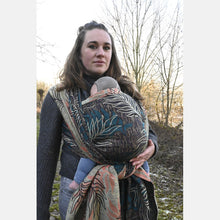 Laden Sie das Bild in den Galerie-Viewer, Yaro vävd sjal - Oasis Trinity Yellow Blue Red Wool Tencel - 50% bomull, 30% merinoull, 20% tencel - Utförsäljning!
