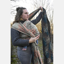 Laden Sie das Bild in den Galerie-Viewer, Yaro vävd sjal - Oasis Trinity Yellow Blue Red Wool Tencel - 50% bomull, 30% merinoull, 20% tencel - Utförsäljning!
