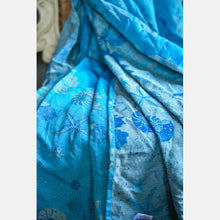 Laden Sie das Bild in den Galerie-Viewer, Yaro ringsjal - Starfish Duo Blue Grey Confetti Ring Sling - 99% bomull, 1% silke - Utförsäljning!
