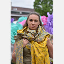 Ladda upp bild till gallerivisning, Yaro vävd sjal - Terra Duo Yellow Olive Lilac Seacell Flame - 85% bomull, 15% seacell
