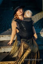 Ladda upp bild till gallerivisning, LennyUpGrade Carrier - PEACOCK&#39;S TAIL - PITCH BLACK - 59% bomull, 41% merinoull
