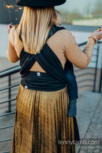 Laden Sie das Bild in den Galerie-Viewer, Lenny Lamb Woven Baby Wrap/Vävd sjal - PEACOCK&#39;S TAIL - PITCH BLACK - 59% bomull, 41% merinoull

