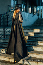 Laden Sie das Bild in den Galerie-Viewer, Lenny Lamb Woven Baby Wrap/Vävd sjal - PEACOCK&#39;S TAIL - PITCH BLACK - 59% bomull, 41% merinoull

