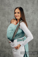 Laden Sie das Bild in den Galerie-Viewer, Lenny Lamb Woven Baby Wrap/Vävd sjal - LITTLE HERRINGBONE BABY MINT - 100% bomull
