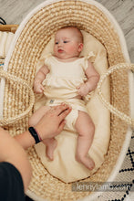 Ladda upp bild till gallerivisning, Inlägg Airplane tygblöja - Size: Newborn
