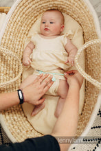 Load image into Gallery viewer, Inlägg Airplane tygblöja - Size: Newborn
