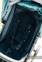 Ladda upp bild till gallerivisning, Barnvagnsunderlag för sittvagn - LITTLE HERRINGBONE EBONY BLACK
