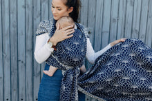 Load image into Gallery viewer, Lenny Lamb Woven Baby Wrap/Vävd sjal - LOTUS - HARMONY LIMITED EDITION - 61% bomull, 39% tussah silke
