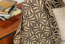 Ladda upp bild till gallerivisning, Lenny Lamb Woven Baby Wrap/Vävd sjal - INFINITY - TIMELESS - 100% bomull
