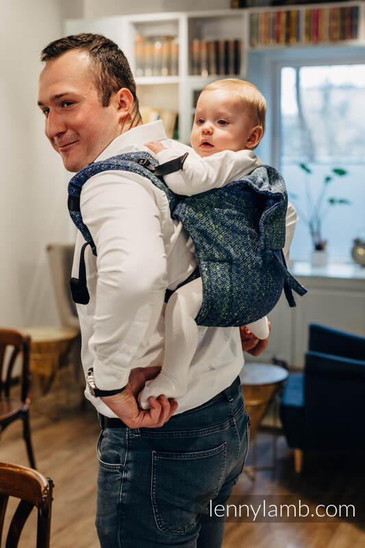 Lenny Buckle Onbuhimo Carrier - LITTLE LOVE - NEO - 62% Bomull, 38% silke