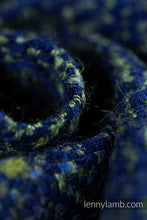 Laden Sie das Bild in den Galerie-Viewer, Lenny Lamb Woven Baby Wrap/Vävd sjal - LITTLE LOVE - NEO - 62% bomull, 38% silke
