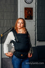 Ladda upp bild till gallerivisning, LennyUpGrade Carrier - BASIC LINE LITTLE HERRINGBONE BLACK EBONY - 100% bomull
