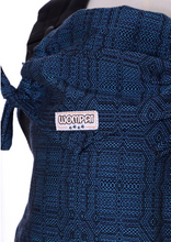 Laden Sie das Bild in den Galerie-Viewer, HYR! - Wompat ILO Baby Carrier
