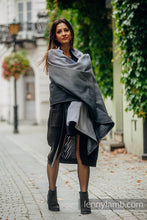 Laden Sie das Bild in den Galerie-Viewer, Shawl - Little Herringbone Ombre Grey
