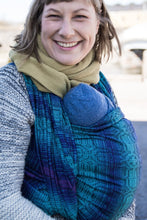 Ladda upp bild till gallerivisning, Vanamo Woven Wrap/Vävd sjal - Kide Kosmos - 100% ekologisk bomull
